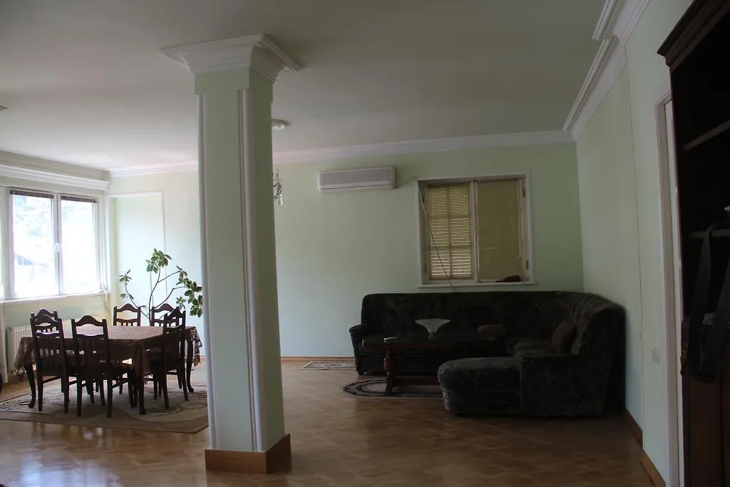 Dzmebi Zubalashvilebi Apartment Tbilisi Georgia